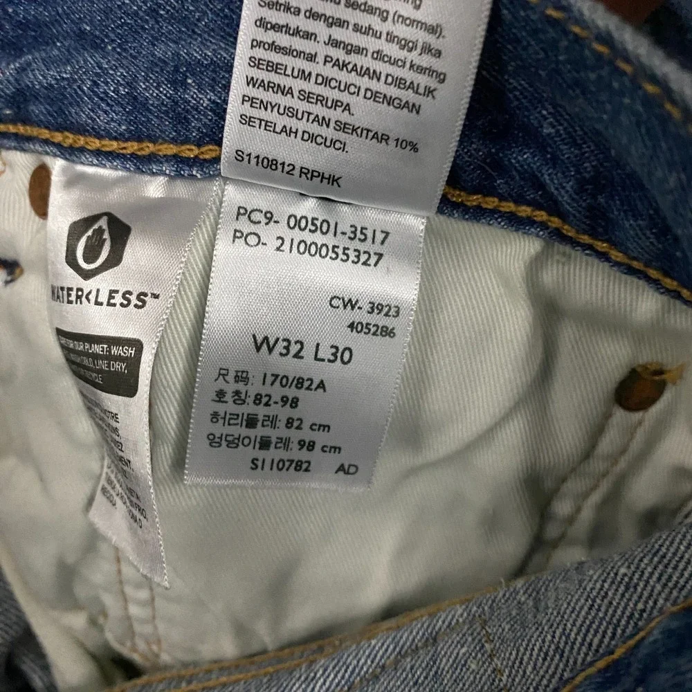 Levis 501 Original Selvedge Jeans 32x30 Blue Big E Premium Denim